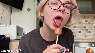 ultra-cute babe play with Candy and voluptuous fingering - Solo