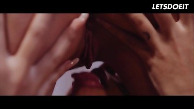 scorching Venezuelan Coach Venus Afrodita seduces Shona river Into kinky girly-girl fuck-fest - A chick KNOWS