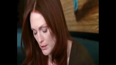 Amanda seyfried and Julianne Moore lesbo gig in Chloe (1080p)
