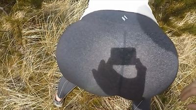 taunting ass gets nailed on a Beach Walk!